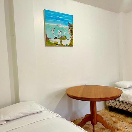 Hostal Vista Al Mar Hotel Puerto Baquerizo Moreno Bagian luar foto